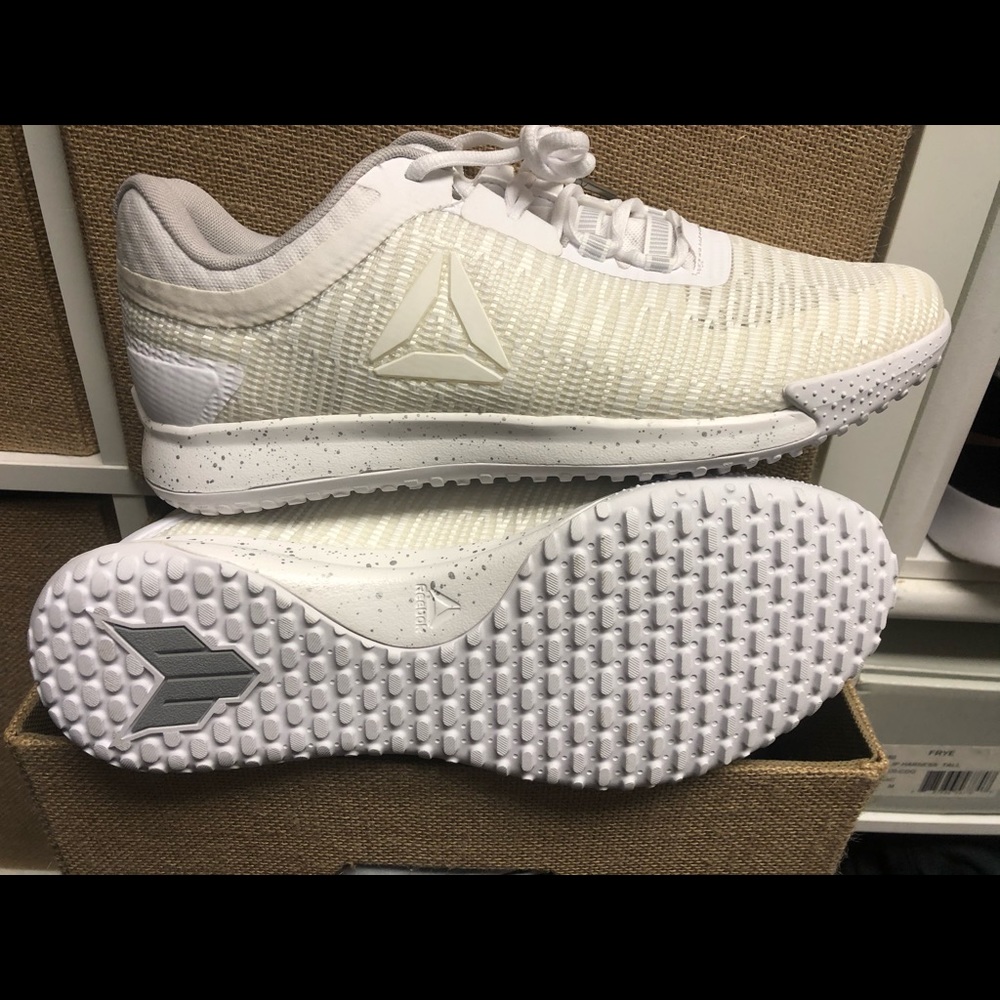 Brand new Reebok JJ 2 cross trainer shoes